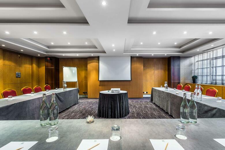 Courthouse Hotel London