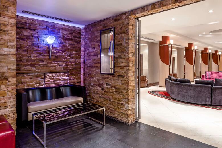 Courthouse Hotel London