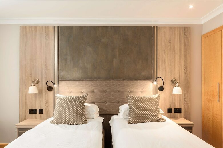Courthouse Hotel London