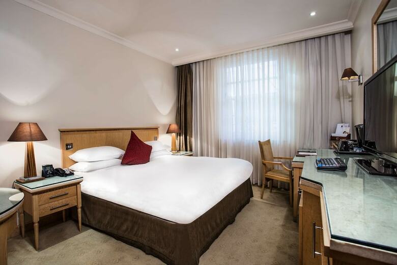 Courthouse Hotel London