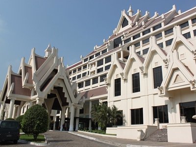 Rose Garden Hotel