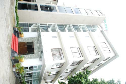 Holiday Hotel