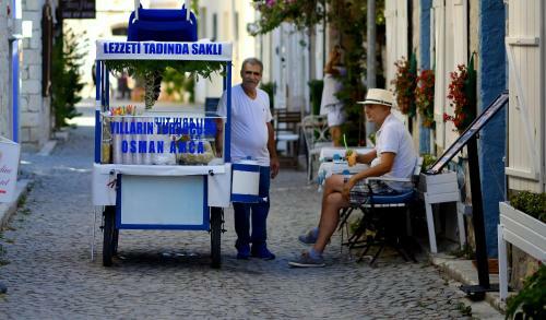 Hostal Imerek Tas Ev Hotel