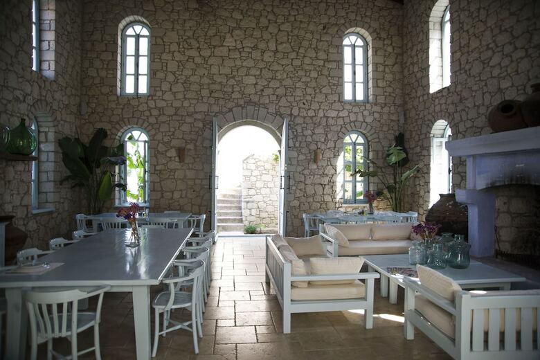 Manastir Alacati Hotel
