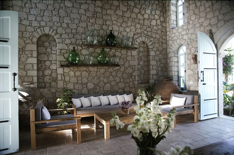 Manastir Alacati Hotel