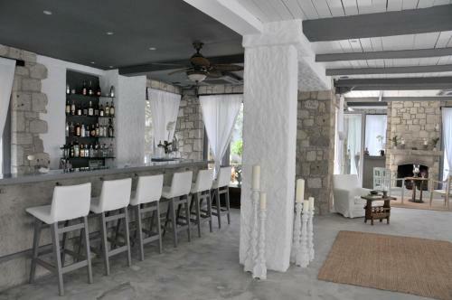 Ala Hotel