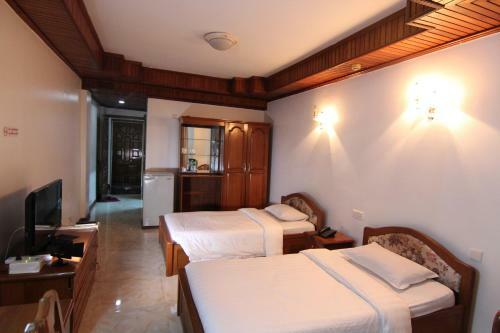 Royal White Elephant Hotel