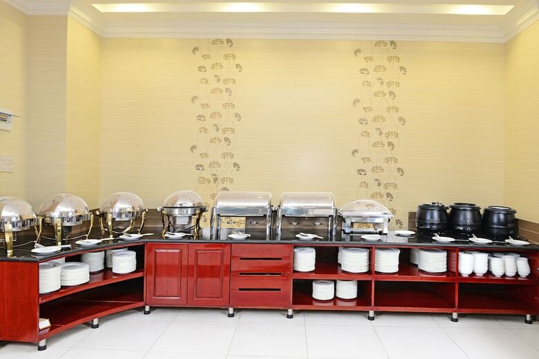 Hotel Grand United (ahlone Branch)