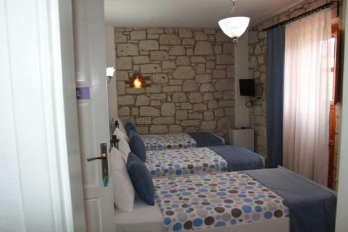 Hotel Adres Ala�at?
