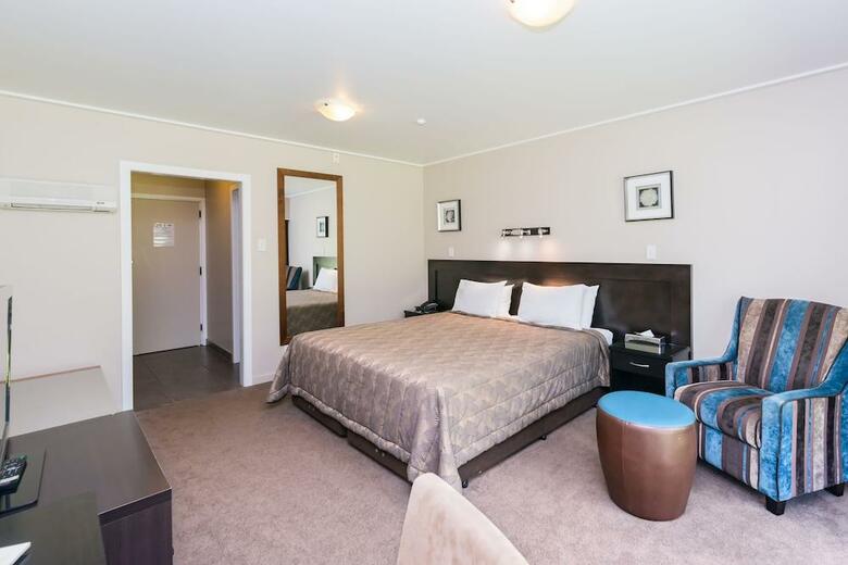 Discovery Settlers Hotel