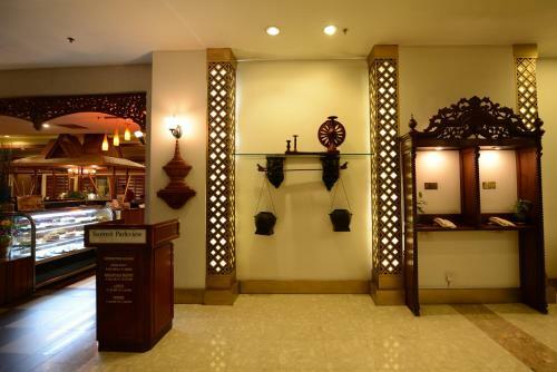 Hotel Summit Parkview Yangon