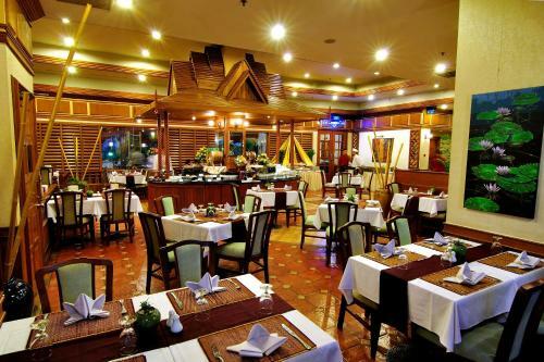 Hotel Summit Parkview Yangon