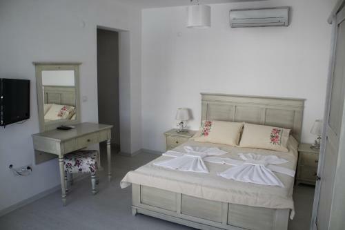 Tinas Hotel