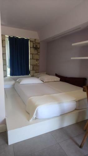 Hostal Sakin Ev Hotel