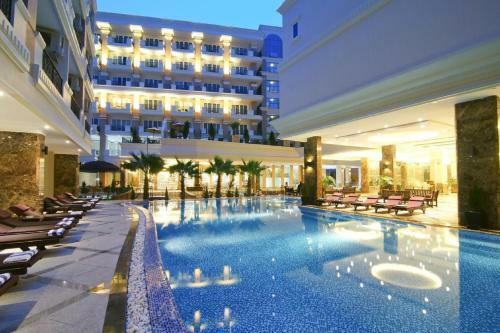 Hotel Miracle Suite