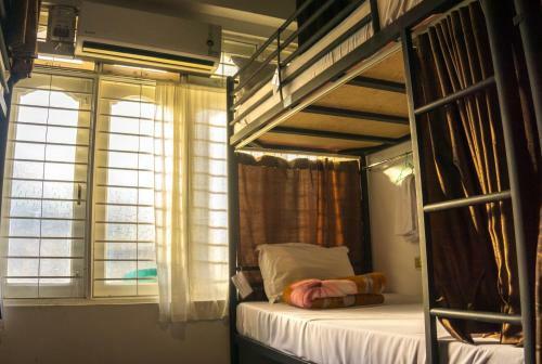 Bed & Breakfast Sleep In Hostel
