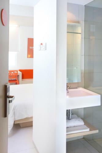 Hotel Zuri Express