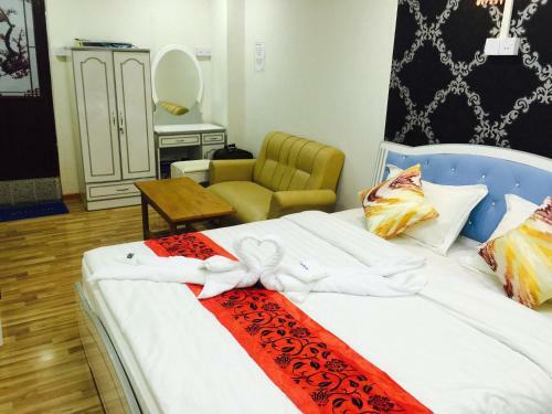 Everest Hotel