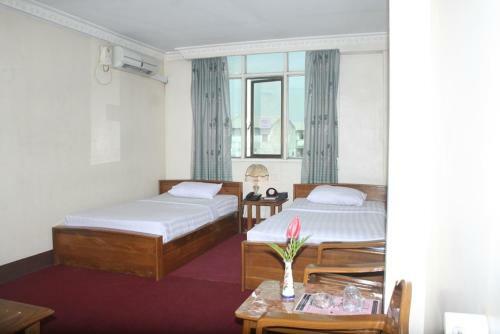Nice Day Hotel