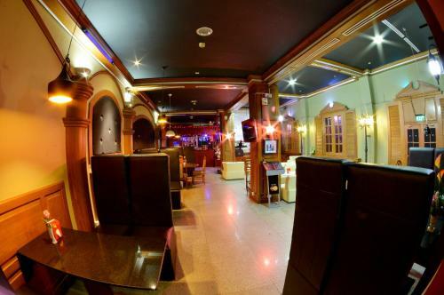 Golden Butterfly Hotel