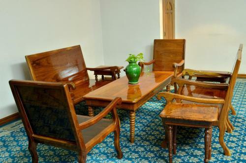 Golden Butterfly Hotel