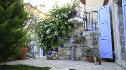La Grenadine Hotel