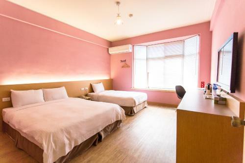 Young Motel