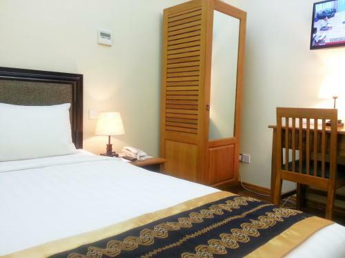 Grand Laurel Hotel