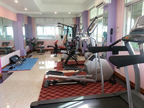 Grand Laurel Hotel