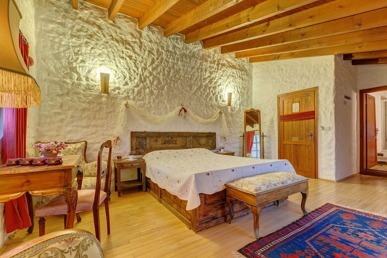 Lale Lodge Hotel