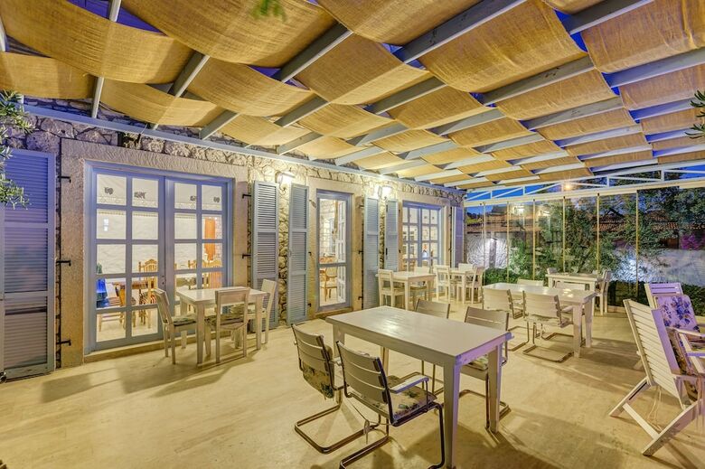 Lale Lodge Hotel