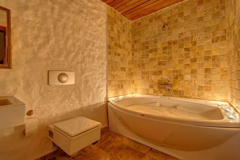 Lale Lodge Hotel