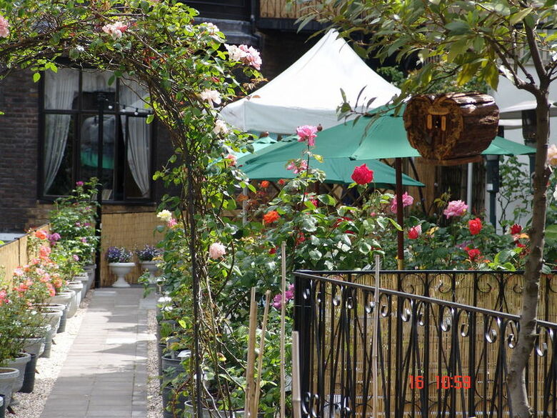 London Elizabeth Hotel