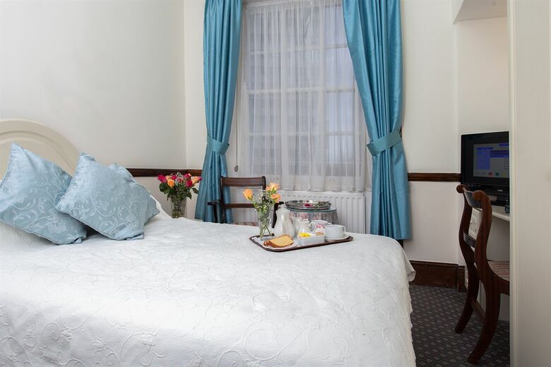 London Elizabeth Hotel