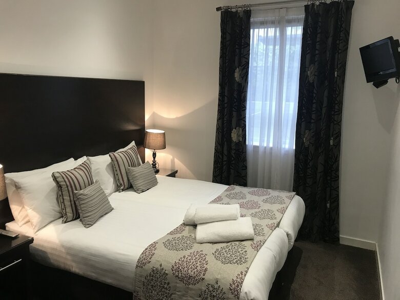 Fountain Court Aparthotel
