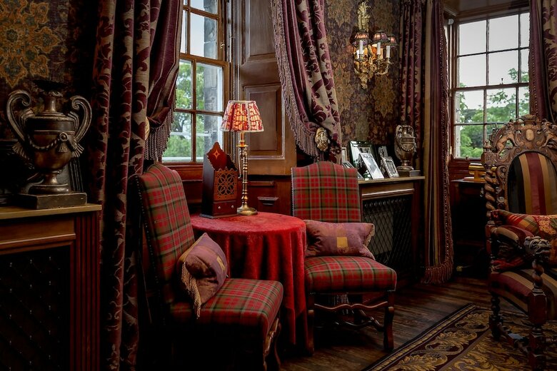 Hotel Prestonfield House
