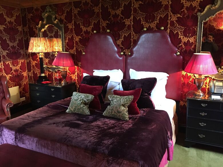 Hotel Prestonfield House