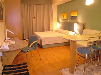 Harbor Hotel Regent Suites