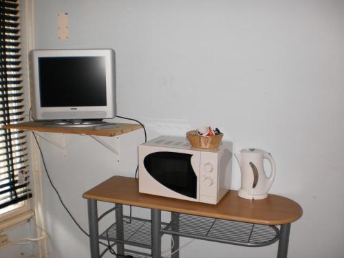 Hostal Pension Tivoli