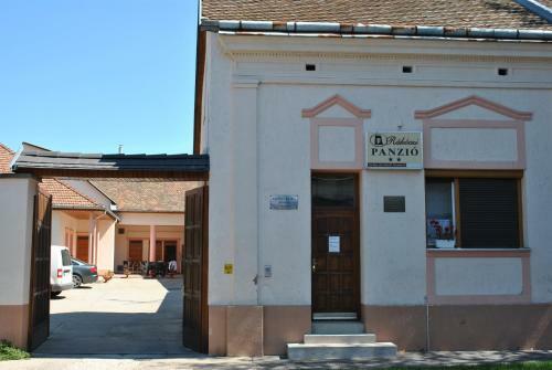 Hostal R�k�czi Panzi�