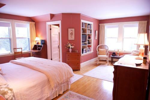 The Birches Acadian Bed & Breakfast And Cottages