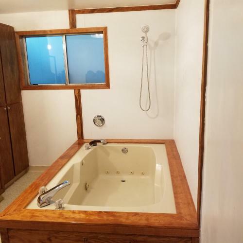 Plainview Motel