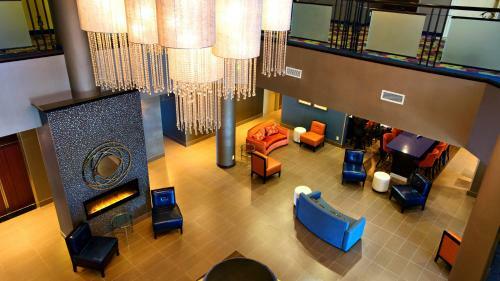 Holiday Inn Hotel & Suites Mississauga