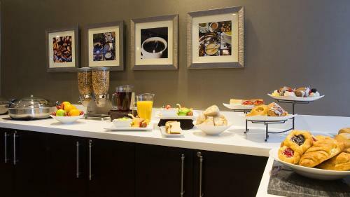 Holiday Inn Hotel & Suites Mississauga