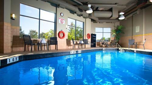 Holiday Inn Hotel & Suites Mississauga