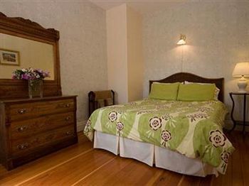 Bed & Breakfast Cloudside Inn