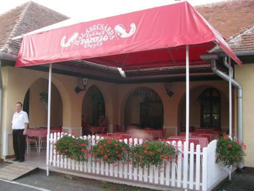 Hostal Hal�szcs�rda-panzi�