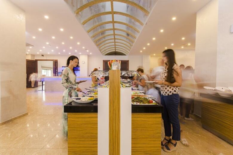 Hotel Maya World Park Adult Only +15