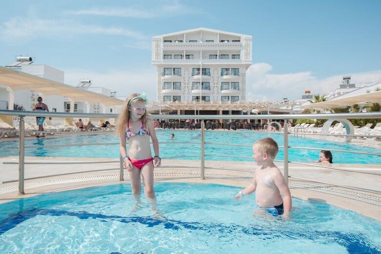 Hotel Maya World Park Adult Only +15