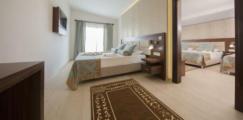 Hotel Maya World Park Adult Only +15